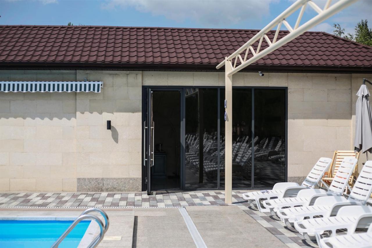 Dvin Hotel パヴロダル エクステリア 写真