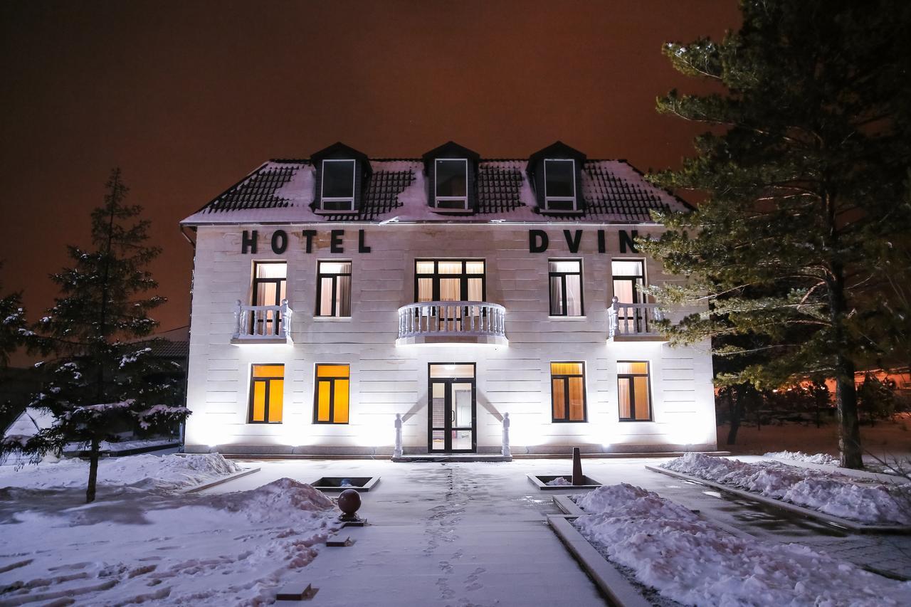 Dvin Hotel パヴロダル エクステリア 写真