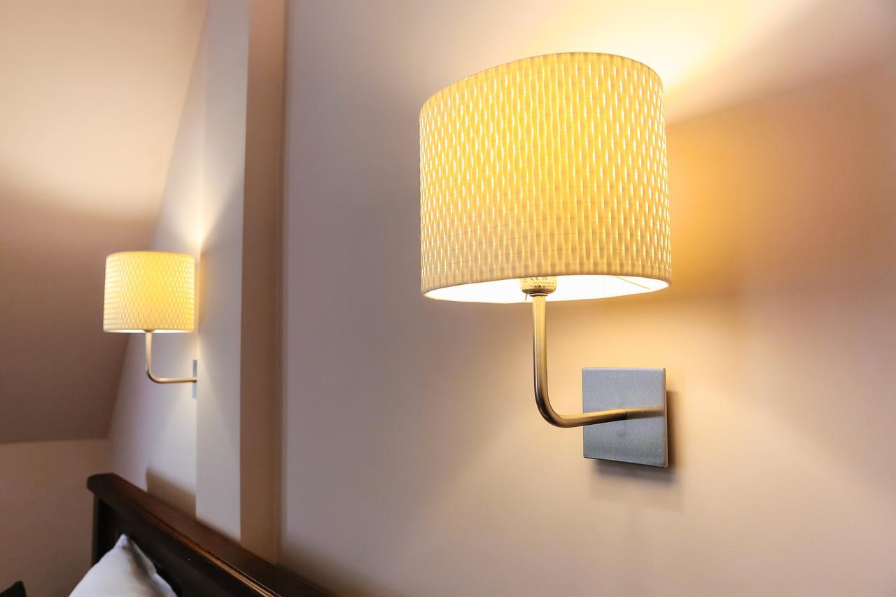 Dvin Hotel パヴロダル エクステリア 写真